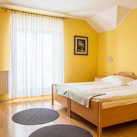 Guesthouse Beno Starše Екстериор снимка