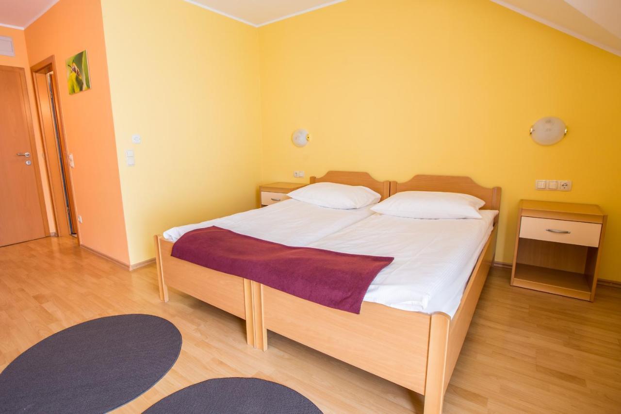 Guesthouse Beno Starše Екстериор снимка