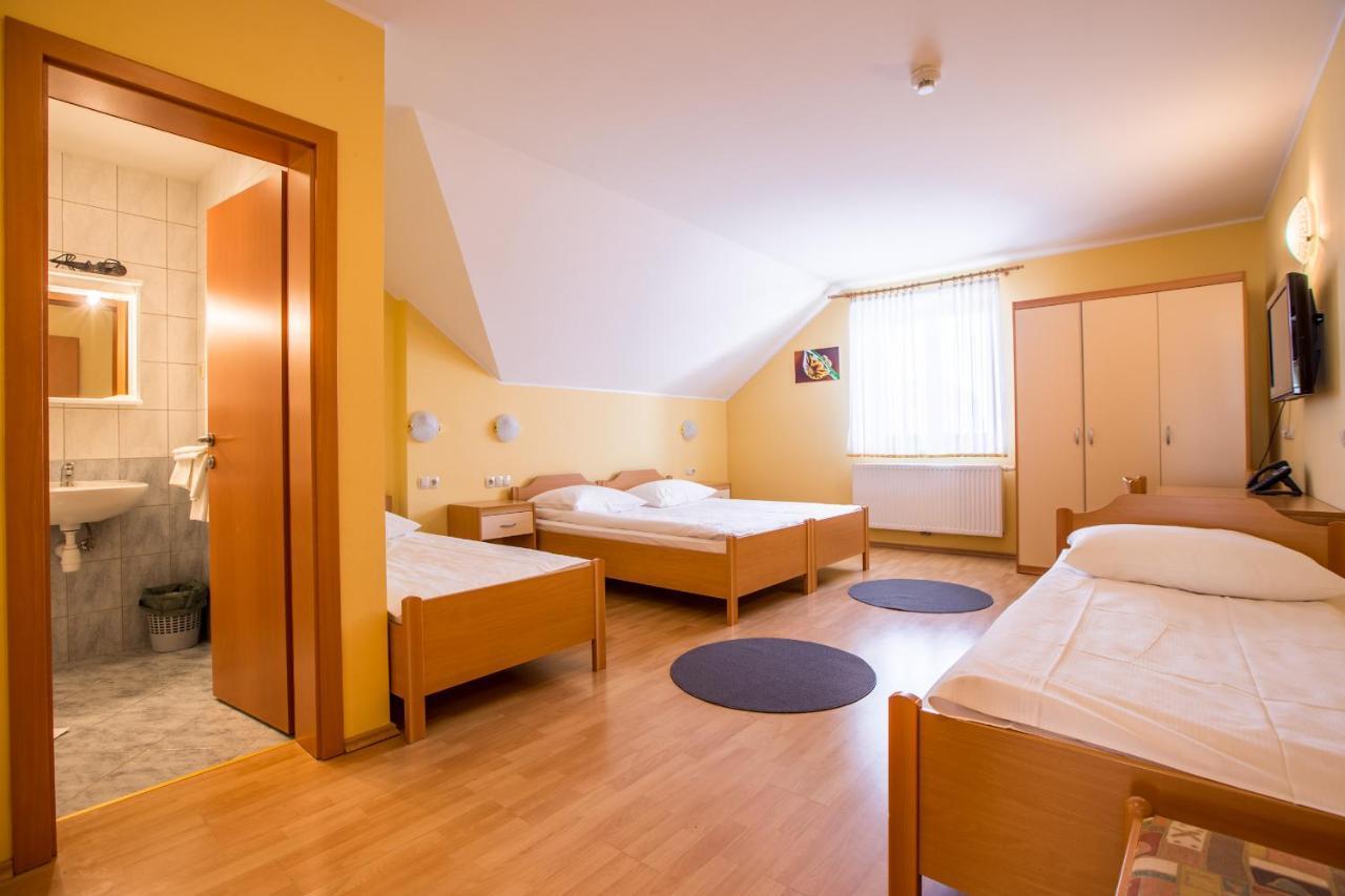 Guesthouse Beno Starše Екстериор снимка