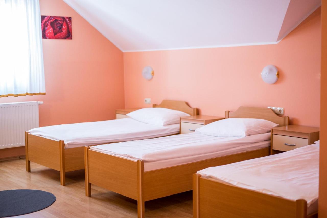 Guesthouse Beno Starše Екстериор снимка