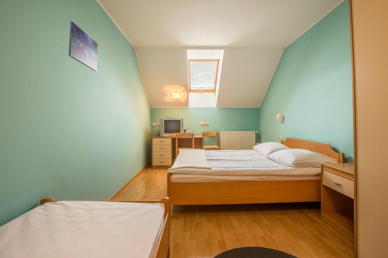 Guesthouse Beno Starše Екстериор снимка
