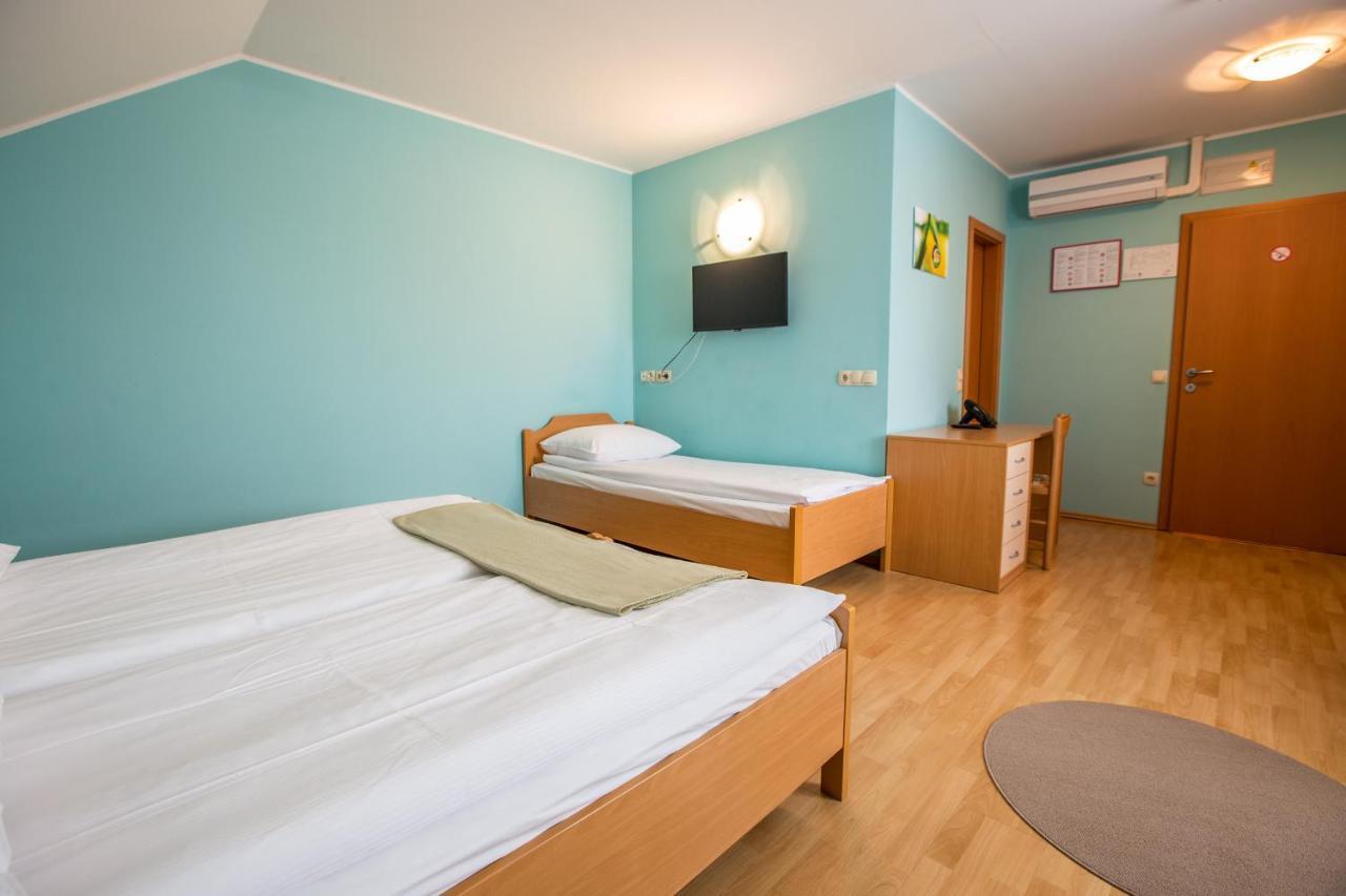 Guesthouse Beno Starše Екстериор снимка