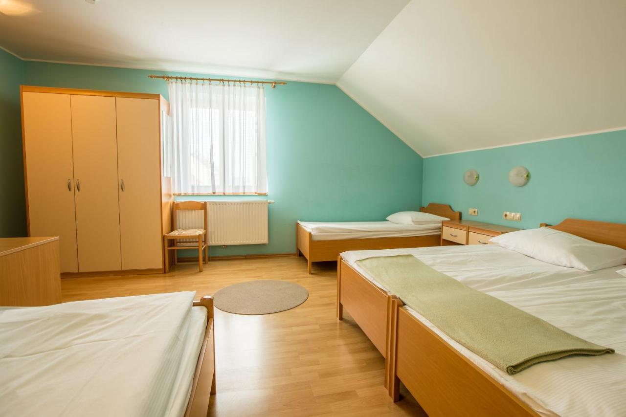 Guesthouse Beno Starše Екстериор снимка